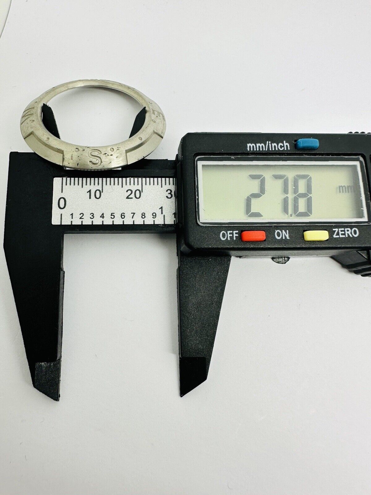 Tissot T-Touch Titanium 40mm Original Bezel.