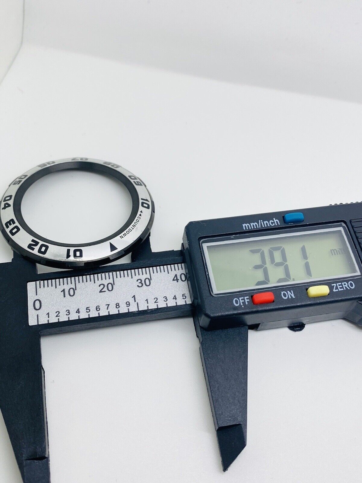 Tissot T-Touch Silver T056.420.27.031.00 Original 45mm Bezel.