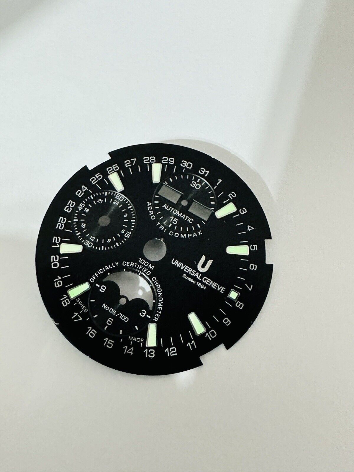 Universal Geneve Tri Compax Automatic Chronometer 100M Original Dial Size 32mm.