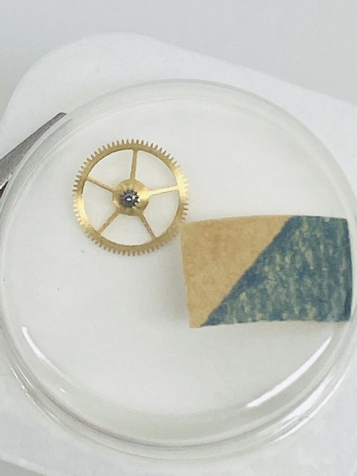 Brand New Rolex Calibre 2230, 2235 Third Wheel Part # 340 Original Packaging