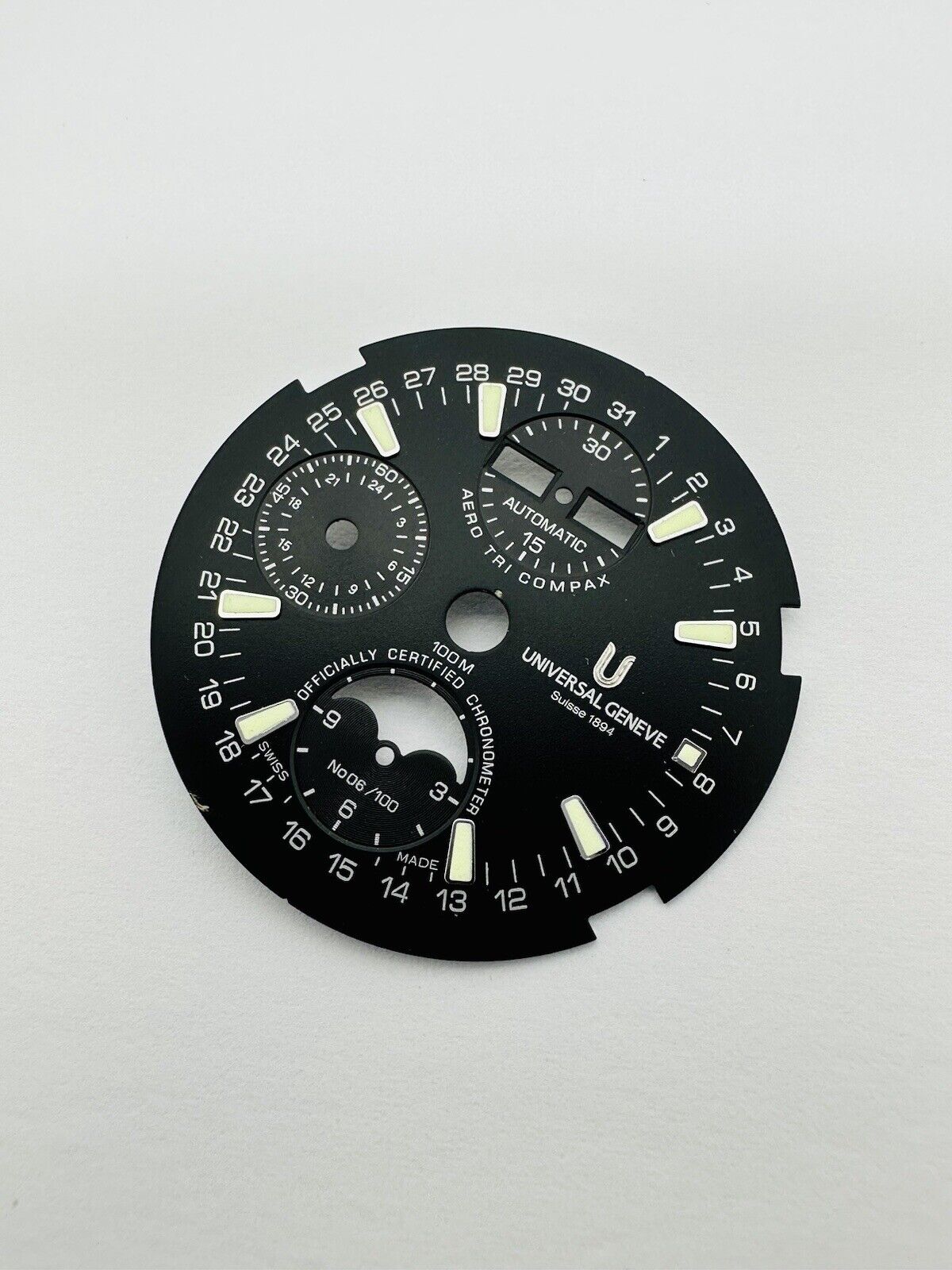 Universal Geneve Tri Compax Automatic Chronometer 100M Original Dial Size 32mm.