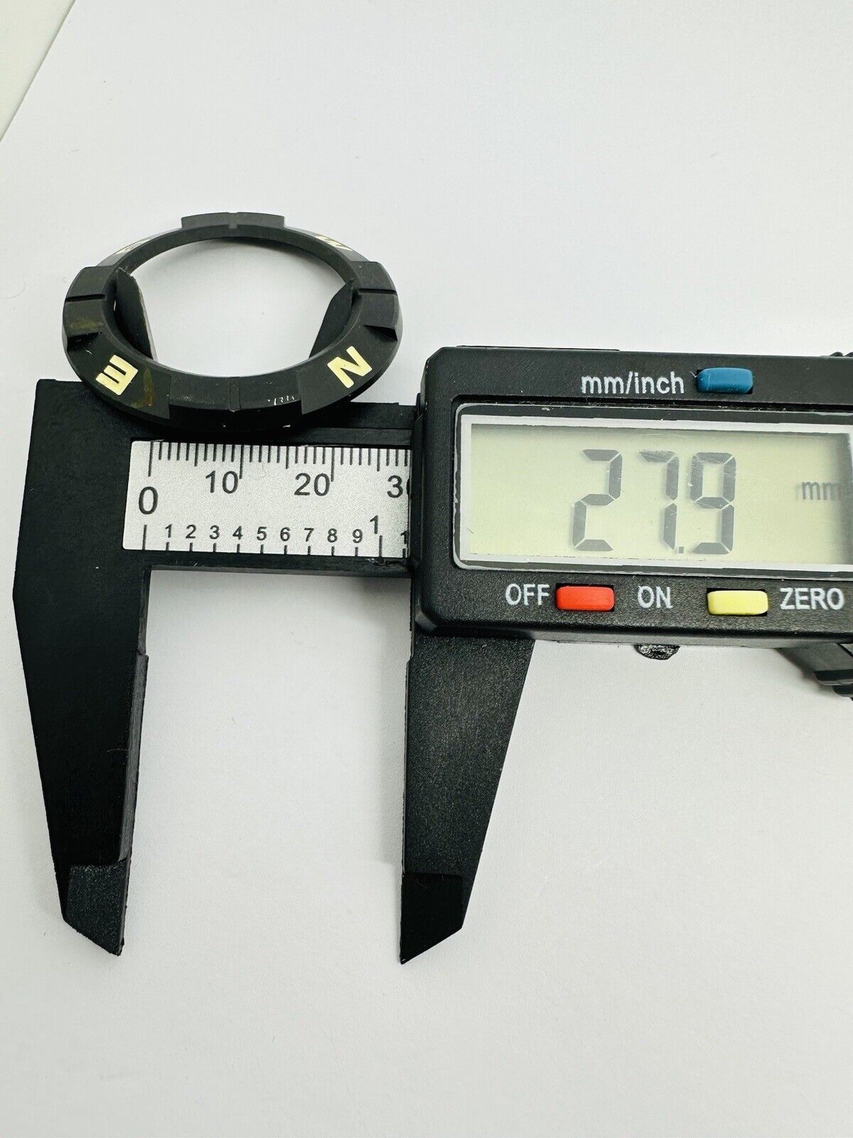 Tissot T-Touch Titanium Original 40.50mm Bezel.