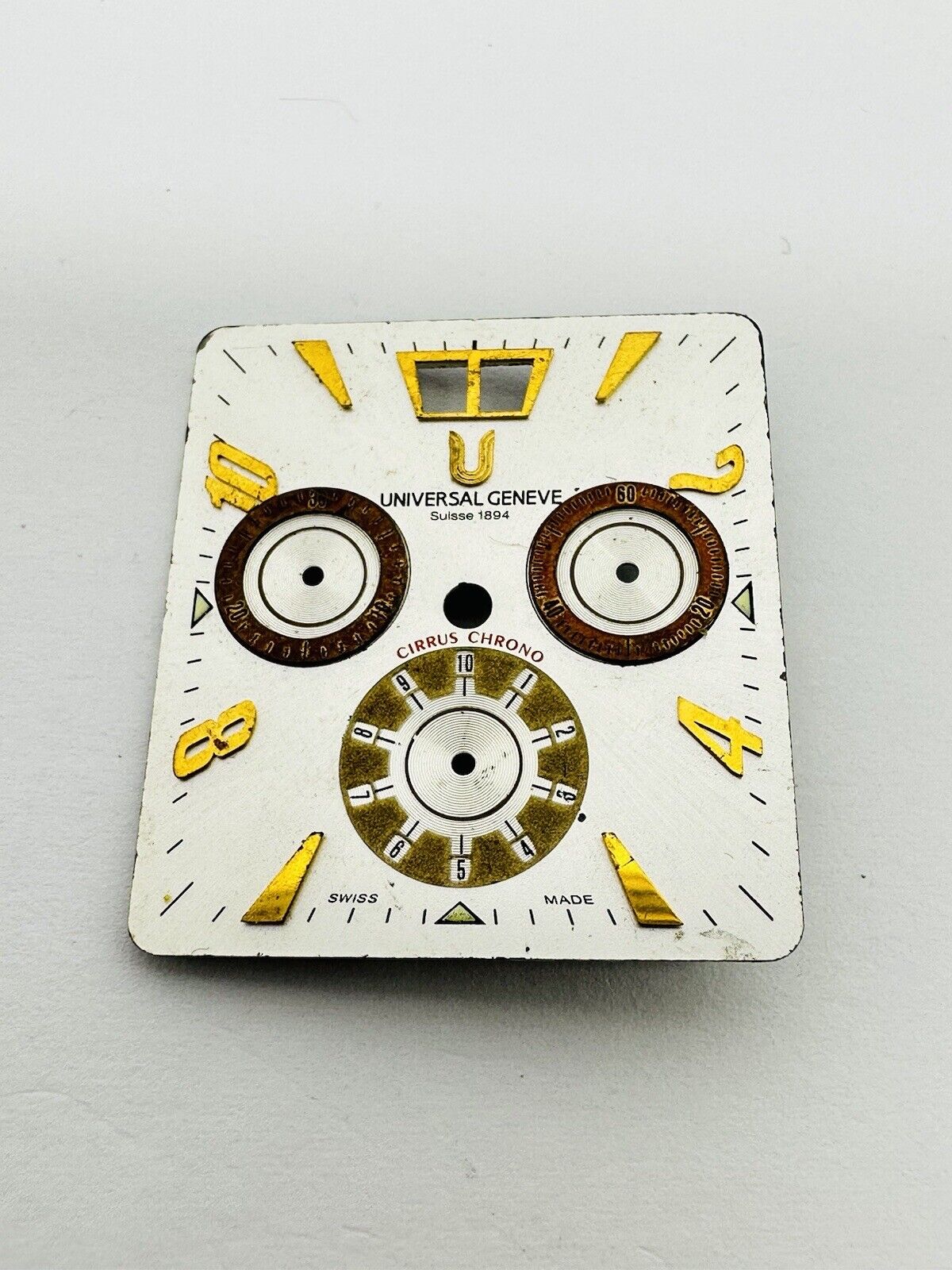 Universal Geneve Cirrus Chrono Quartz Chronograph Panoramic Date Original Dial.