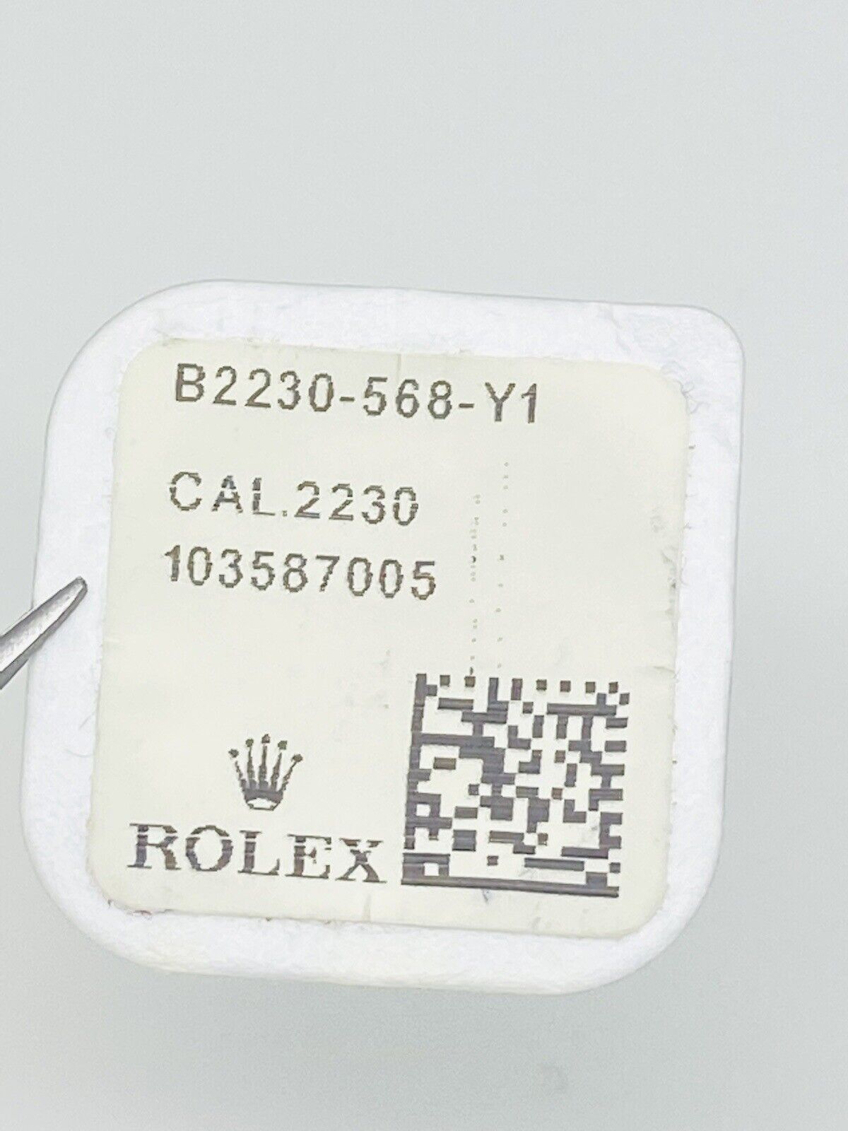 Brand New Rolex Oscillating Weight Axle Calibre 2230 Part # 568 Original Packag.