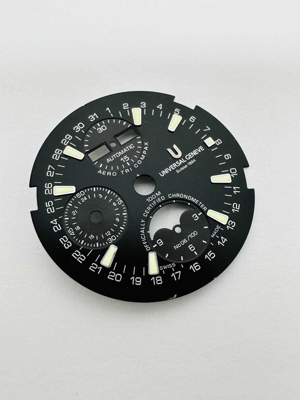 Universal Geneve Tri Compax Automatic Chronometer 100M Original Dial Size 32mm.