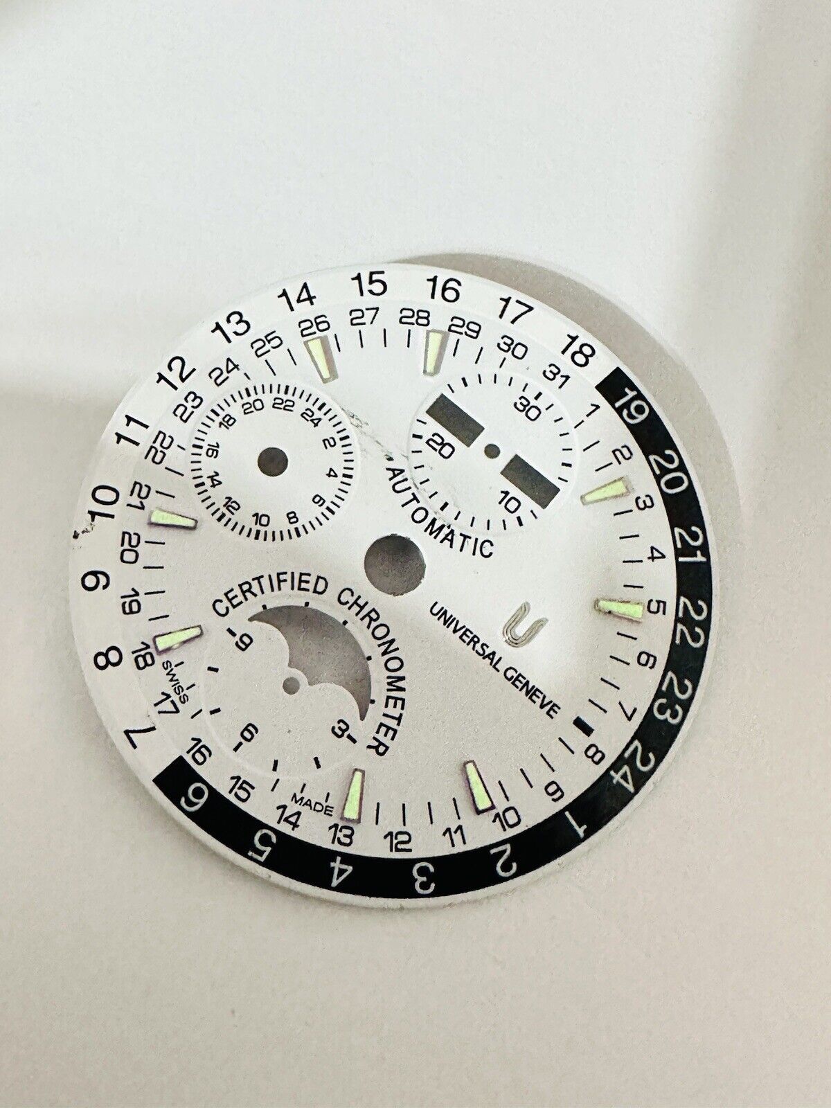 Universal Geneve Automatic Certified Chronometer Original Dial Size 33mm.