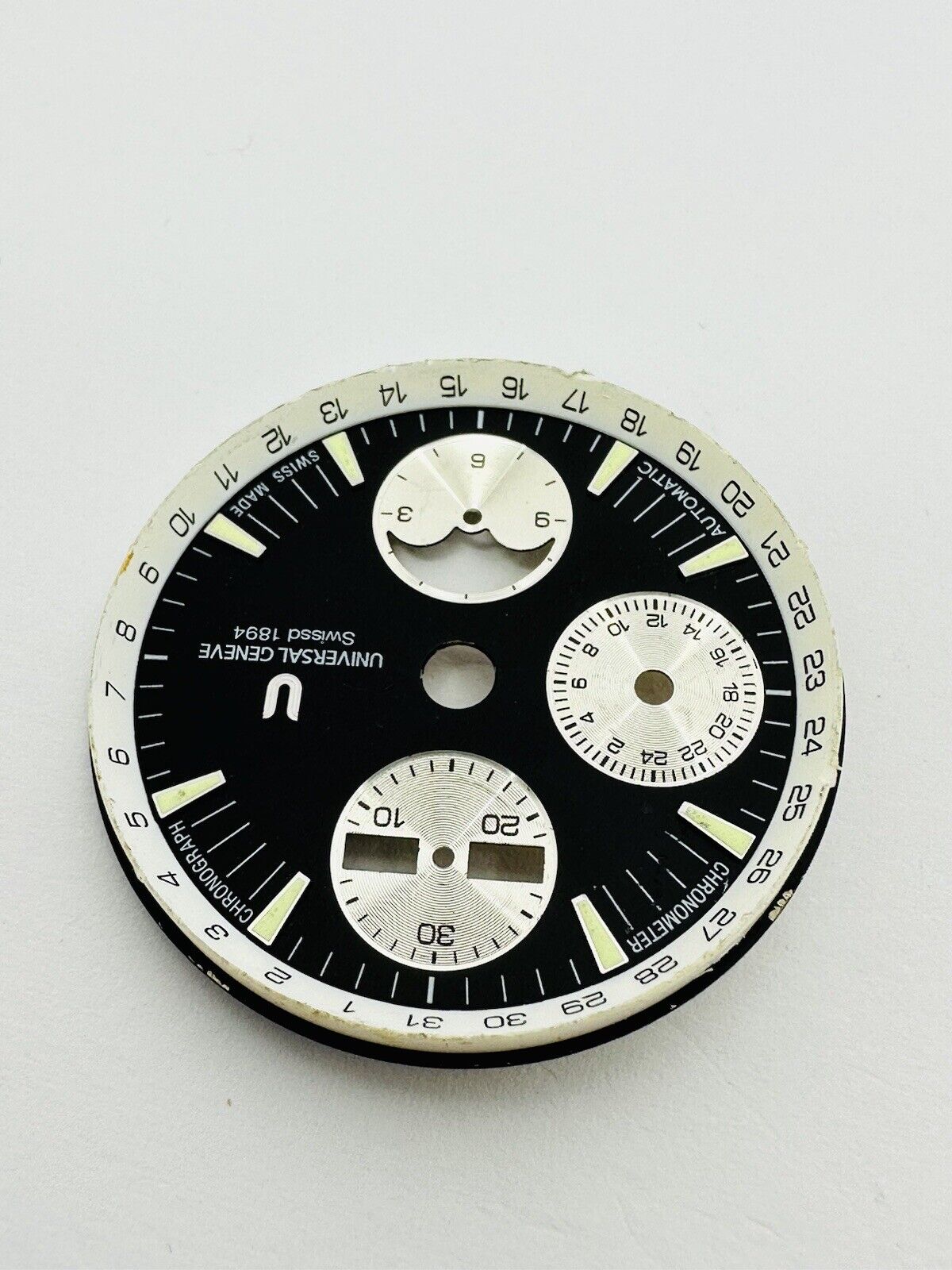 Universal Geneve Automatic Chronograph Original Dial Size 32mm.