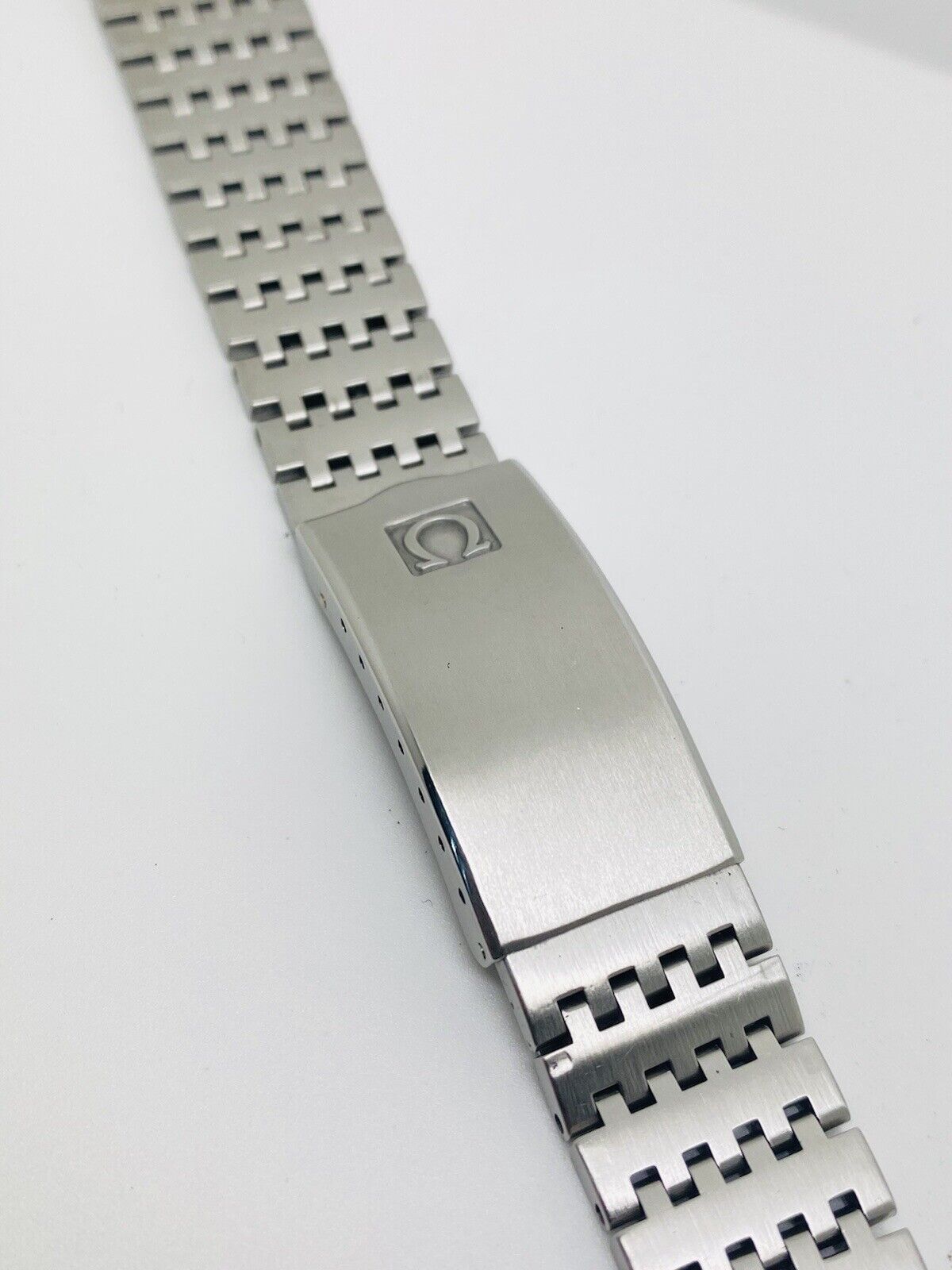 Vintage Omega Seamaster SS 1193 Bracelet With Both 672 18mm End Links
