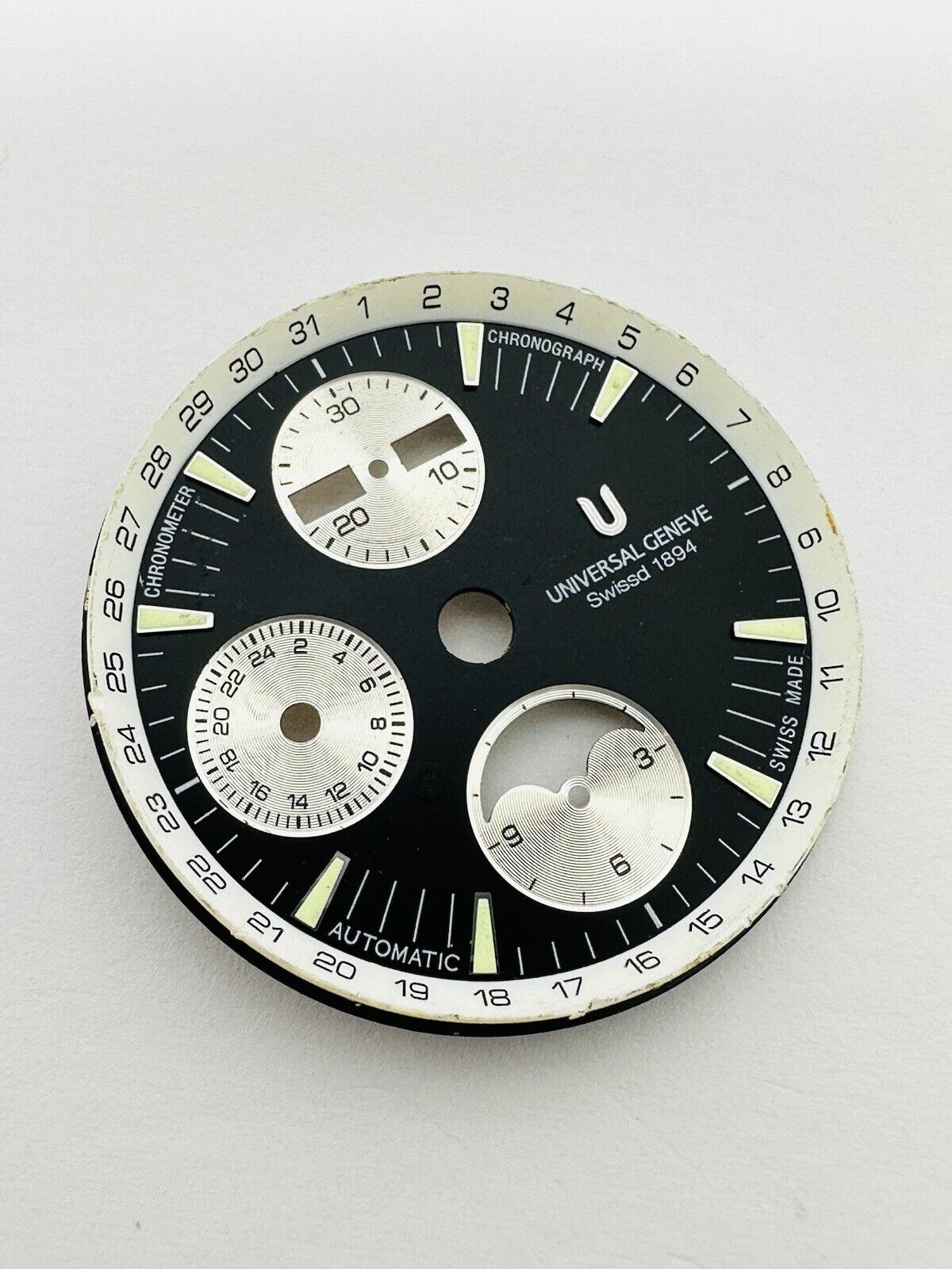 Universal Geneve Automatic Chronograph Original Dial Size 32mm.