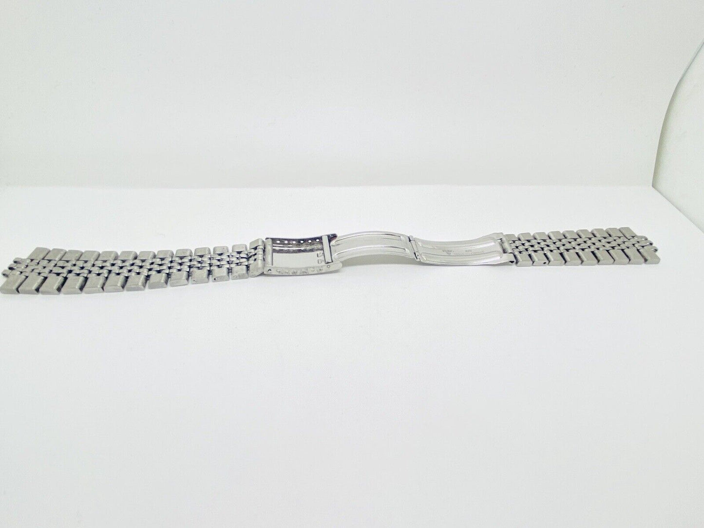 Vintage Rare Omega ‘Beads Of Rice’ SS 1173 Without End Links.