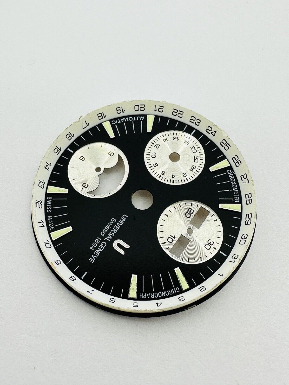 Universal Geneve Automatic Chronograph Original Dial Size 32mm.