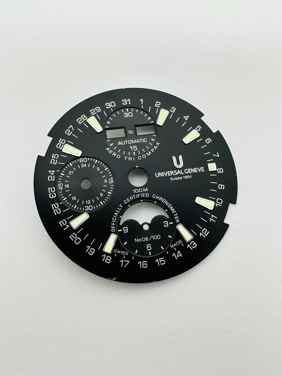 Universal Geneve Tri Compax Automatic Chronometer 100M Original Dial Size 32mm.