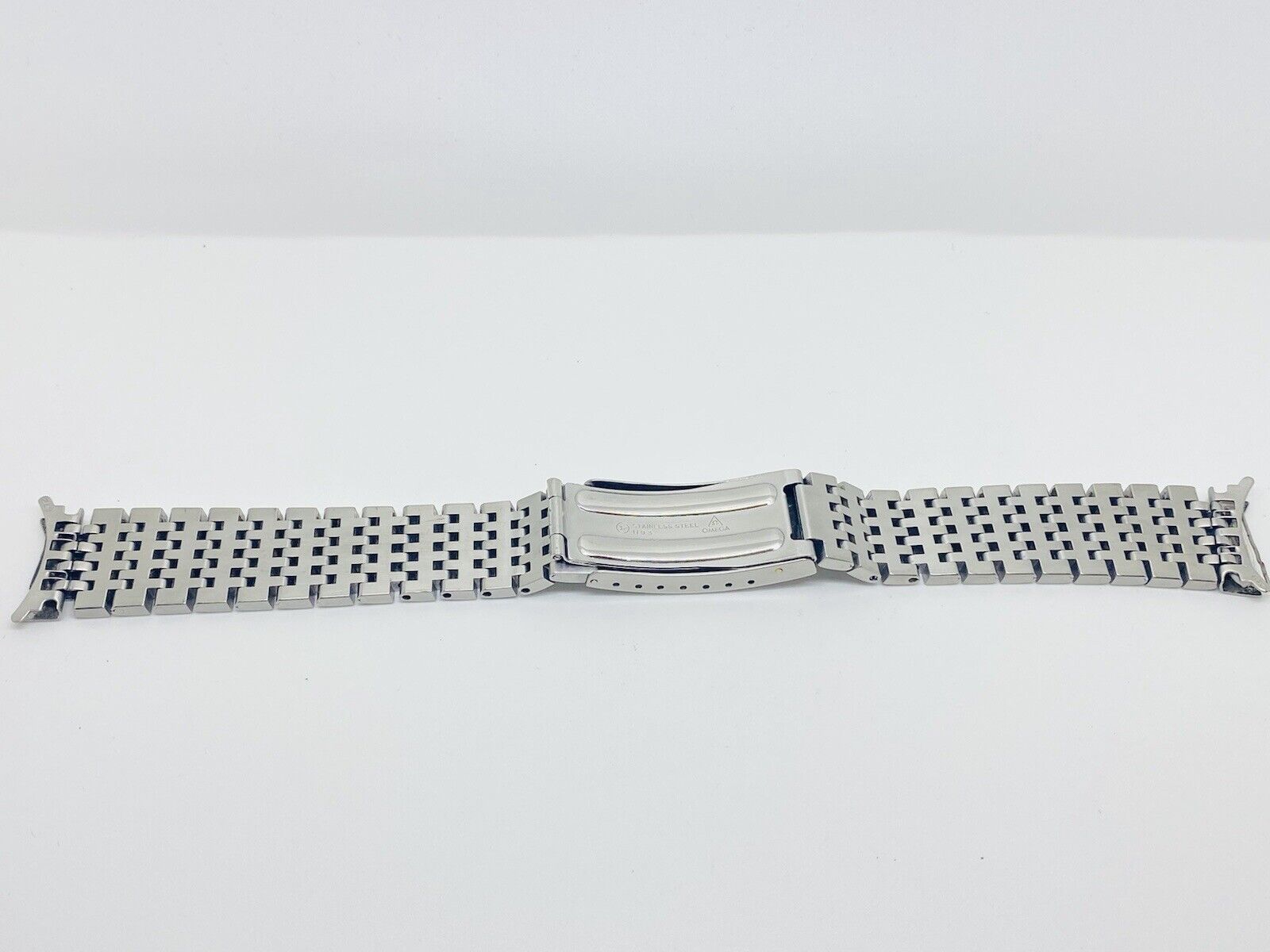 Vintage Omega 1193 Bracelet with 672 Curved End Pieces 160mm