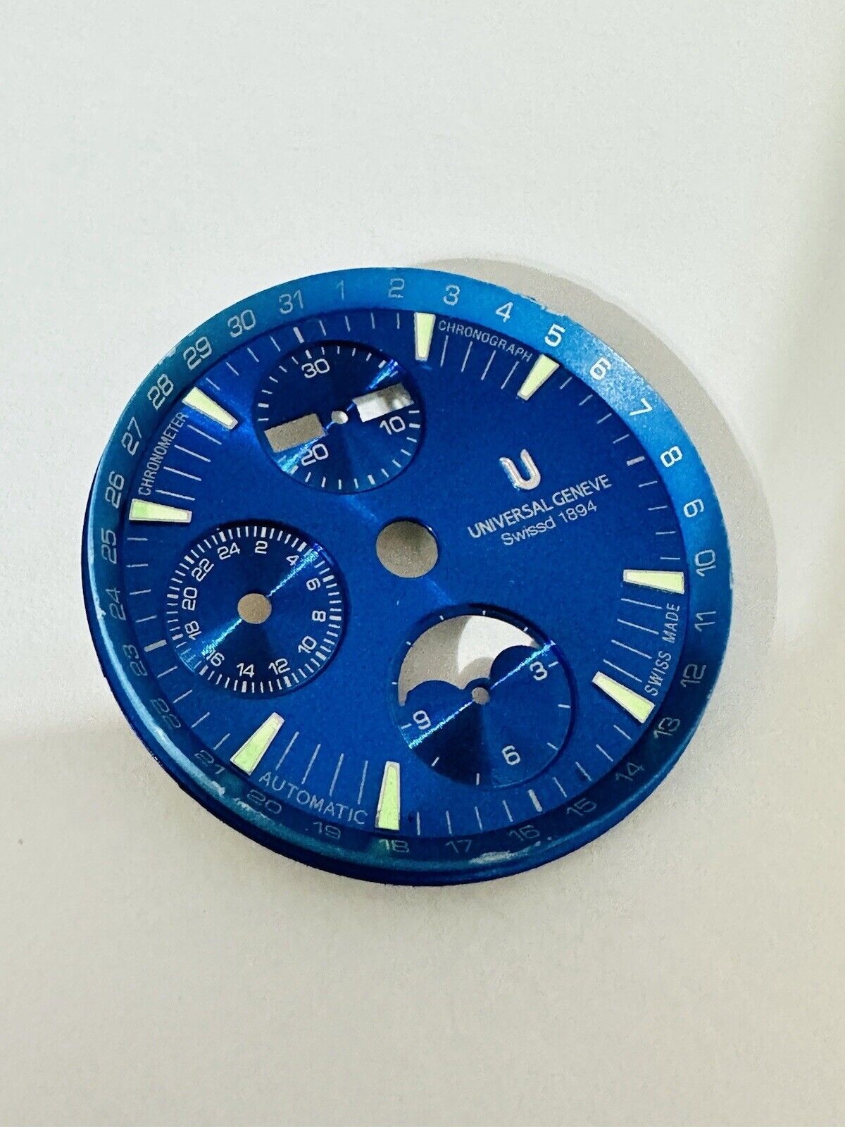 Universal Geneve Automatic Chronograph Blue Original Dial Size 32mm.